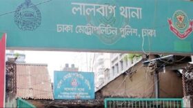 অফিসে ঢুকে টাকা-সোনা লুট: ওসিসহ ৫ পুলিশের বিরুদ্ধে মামলা