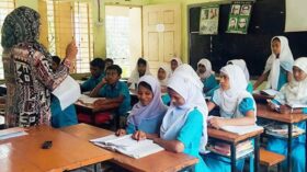 আজ শিক্ষক দিবস উদযাপনে মাউশির ১৮ নির্দেশনা