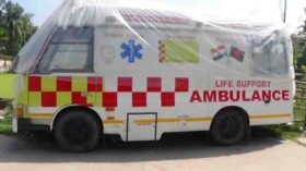 পিরোজপুরে রোদ-বৃষ্টিতে নষ্ট হচ্ছে কোটি টাকার লাইফসাপোর্ট অ্যাম্বুলেন্স