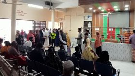 ঝালকাঠি হাসপাতালে এক্সরে-প্যাথলজি বন্ধ: চরম দুর্ভোগে রোগীরা