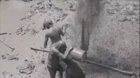 রাজাপুরে নলকূপের পাইপে উঠছে গ্যাস, সতর্কতা জারি