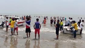 কুয়াকাটার হোটেল-মোটেলে ডিসকাউন্ট দিয়েও পাচ্ছে না পর্যটক