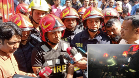 এবার বঙ্গবাজারের বরিশাল প্লাজায় আগুন