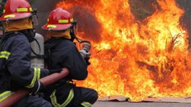 চকবাজারে আগুন, নিয়ন্ত্রণে ৬ ইউনিট