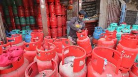 এলপিজি সিলিন্ডারের দাম কমলো