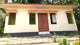 ব্যবহার উপযোগী কমিউনিটি ক্লিনিক নিলামে বিক্রি