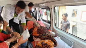 ঝালকাঠিতে স্কুলে যাওয়ার পথে শিক্ষিকার ‘বুকে-পেটে ছুরিকাঘাত’, সাবেক স্বামী গ্রেপ্তার