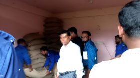 ইন্দুরকানীতে চেয়ারম্যানের বিরুদ্ধে সরকারী চাল নিয়ে অনিয়মের অভিযোগ