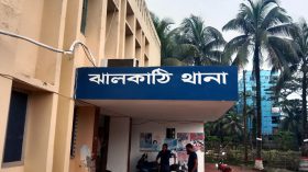 ঝালকাঠিতে ত্রিমুখী সংঘর্ষে নিহত ১, আহত ৪