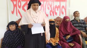 মামলার আসামি দুই পুলিশ সদস্যের গ্রেপ্তার ও বিচারের দাবিতে বাদির সংবাদ সম্মেলন