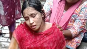 পটুয়াখালীতে গৃহবধূর হাত-পা বেঁধে গায়ে আগুন দিয়ে পালালো দুর্বৃত্তরা