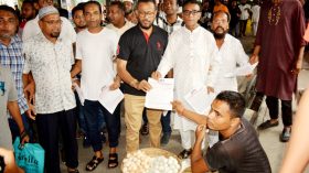 বরিশাল বিএনপি’র লিফলেট বিতরন