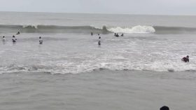 পটুয়াখালীতে গুঁড়ি গুঁড়ি বৃষ্টি, বন্দরে ৩ নম্বর সংকেত