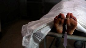 কাঁঠালিয়া ঘর থেকে স্ত্রীর মরদেহ উদ্ধার, স্বামী আটক