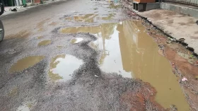 পিরোজপুর/ ২৬ লাখ টাকার সড়ক ১০ দিনও টিকল না