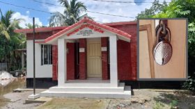 কমিউনিটি ক্লিনিকে ঝুলছে তালা, বন্ধ দেখে ফিরে যাচ্ছে রোগী