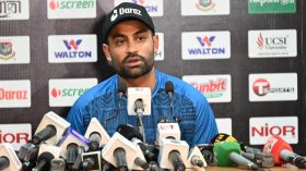 সংবাদ সম্মেলন ডাকলেন তামিম, নেতৃত্ব ছাড়ার গুঞ্জন!