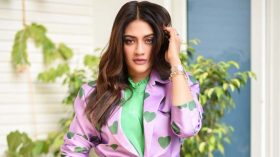 যুবকের প্রস্তাবে অবাক নুসরাত