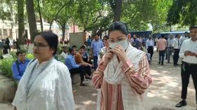 শ্লীলতাহানির অভিযোগে মামলা : সাক্ষ্য দিতে আদালতে পরীমণি