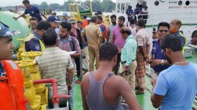 তেলবাহী জাহাজে বিস্ফোরণ: নিখোঁজ একজনের লাশ উদ্ধার