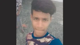 বেতাগীতে টমটম উল্টে চালক নিহত