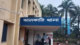 ঝালকাঠিতে মহিলা সমিতির ৬২ লাখ টাকা নিয়ে পলাতক সেই মাঠ সংগঠক গ্রেপ্তার