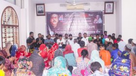 পিরোজপুরে জেলা স্বেচ্ছাসেবকলীগের দোয়া মাহফিল ও খাবার বিতরণ