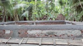 মঠবাড়িয়ায় বিধবার ঘর উত্তোলণে প্রতিপক্ষের হামলায় নারীসহ আহত ৩