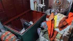 ঝালকাঠিতে পুলিশ কর্মকর্তার বাড়িতে ডাকাতি