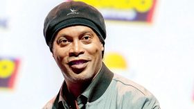 বাংলাদেশে আসবেন রোনালদিনহো