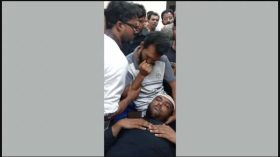 বরগুনায় ছাত্রলীগ নেতাকে কিশোর গ্যাং লেলিয়ে দিয়ে জখমে আরেক নেতা বহিষ্কার