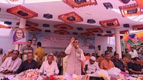 টানটান উত্তেজনার মধ্যে বাউফলে আ.লীগের তিন গ্র‍ুপের ভিন্ন ভিন্ন ভ্যানুতে শান্তি সমাবেশ