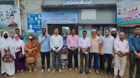 ঝালকাঠিতে দাবি আদায়ে শিক্ষা ক্যাডাররদের কর্মবিরতি