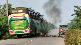 আমতলীতে টায়ার জ্বালিয়ে মহাসড়ক অবরোধের চেষ্টা