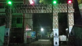 অবরোধ সমর্থনে বরগুনার দুই কলেজে তালা দিল ছাত্রদল