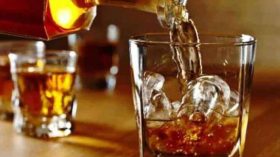 বিষাক্ত মদ খেয়ে ১৯ জনের মৃত্যু