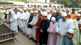 বরিশাল প্রেস ক্লাবের সম্পাদক জাকির এর মায়ের মৃত্যু : জানাজা সম্পূর্ন