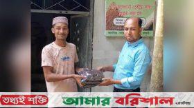 ঝালকাঠিতে চাকরি না খুঁজে উদ্যোক্তা, ভার্মি কম্পোস্টে ভাগ্যবদল রেজাউলের