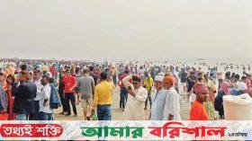 পর্যটকের ঢলে কুয়াকাটার পরিবেশ নিয়ে দুশ্চিন্তা