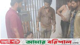 পটুয়াখালীতে মাদক অভিযানে গিয়ে ৩ পুলিশ সদস্য আহত