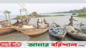 নিষেধাজ্ঞা শেষ মধ্যরাত থেকে ইলিশ শিকারে নামবেন ভোলার জেলেরা