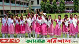 বরিশালে পাসের হার কমলেও কর্তৃপক্ষ বলছে ‘গুণগত মান’ বেড়েছে