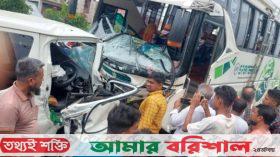 ঝালকাঠিতে বাস ও মাইক্রোবাসের সংঘর্ষ, আহত ৪