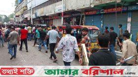 বরিশালে মেয়র খোকন-সাদিক অনুসারীদের সশস্ত্র মহড়া, উত্তেজনা