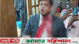 সুপ্রিম কোর্টে এক আইনজীবীকে আরেক আইনজীবীর ছুরিকাঘাত