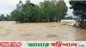 স্মরণকালের ভয়াবহ বন্যায় বিপর্যস্ত ১২ জেলা, মৃত্যু ১৩