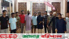 ঝালকাঠিতে রাত জেগে পাহারা দিচ্ছেন জামায়াত-শিবিরের নেতাকর্মীরা