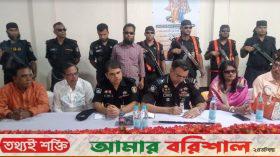 পিরোজপুরে বিভিন্ন পূজা মণ্ডপ পরিদর্শন করেন র‍্যাব-৮