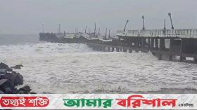 ধেয়ে আসছে ঘূর্ণিঝড় ‘ফেনজাল’