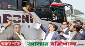 বরিশালে কেন্দ্রীয় বিএনপি নেতার লিফলেট বিতরণ